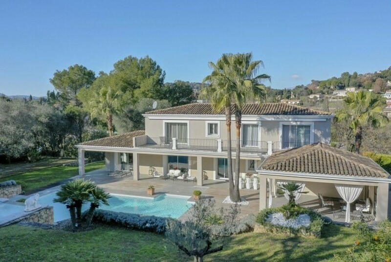 villa with pool for sale St Tropez region